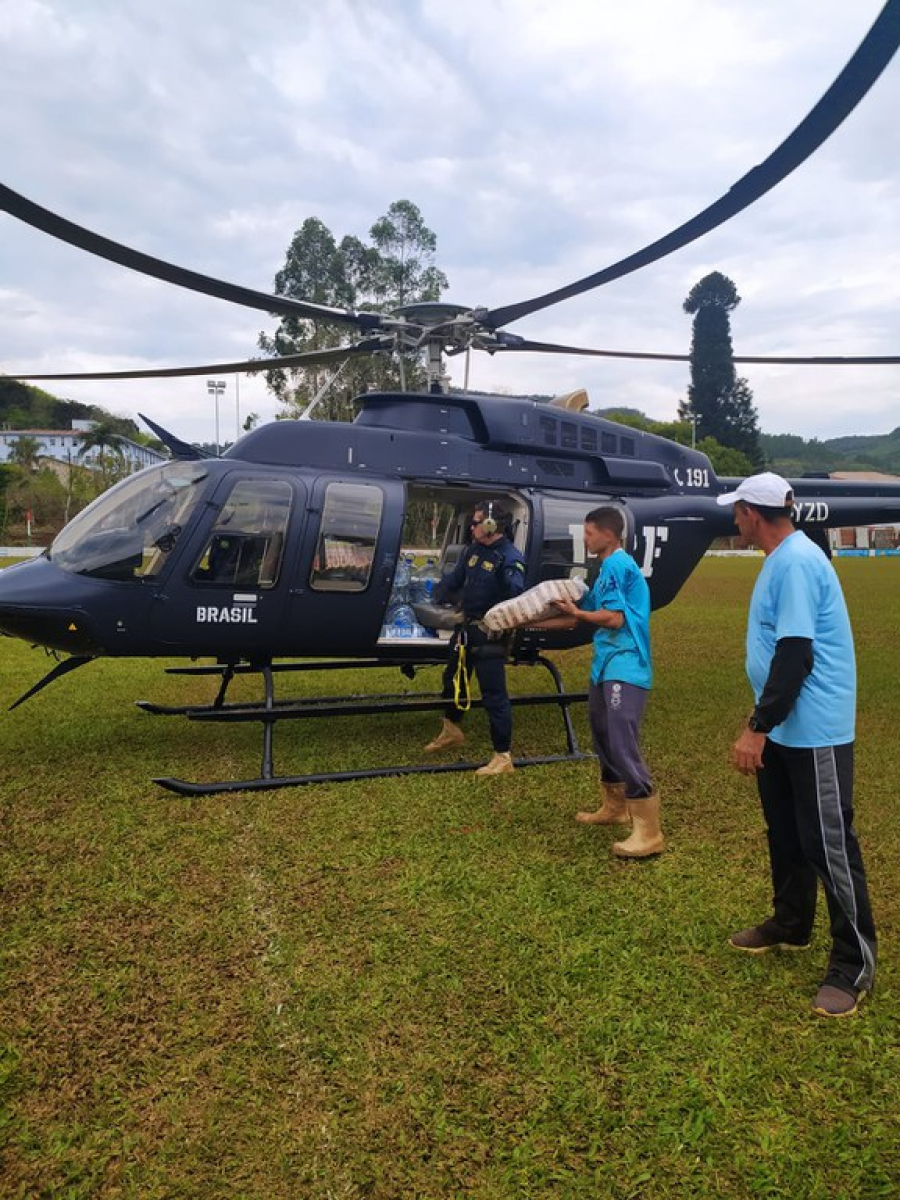 PRF realiza entregas de alimentos em Muçum/RS